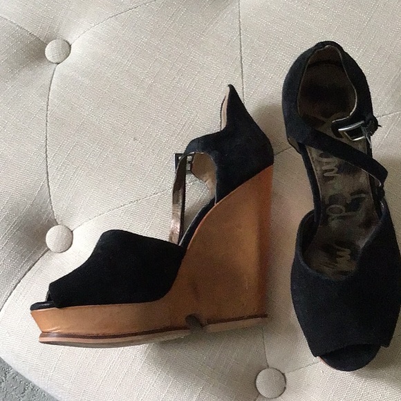 Leather suede Sam Edelman high wedge. Size 6 1/2 - Picture 2 of 6